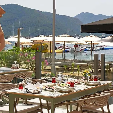 호텔 La Marmaris 이츠멜레르